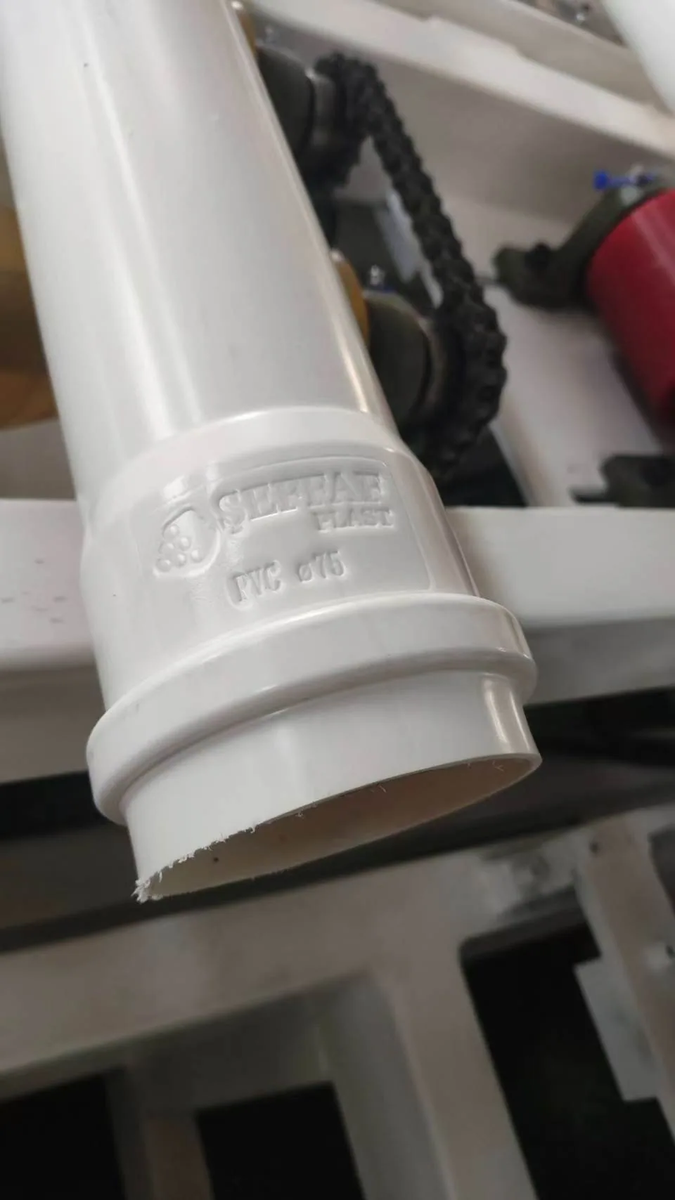 PVC pipe U-type bell end formed by automatic pipe belling machine