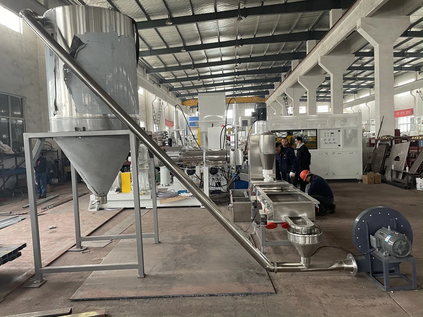 Air blower and storage silo for PE PP recycling pelletizing line