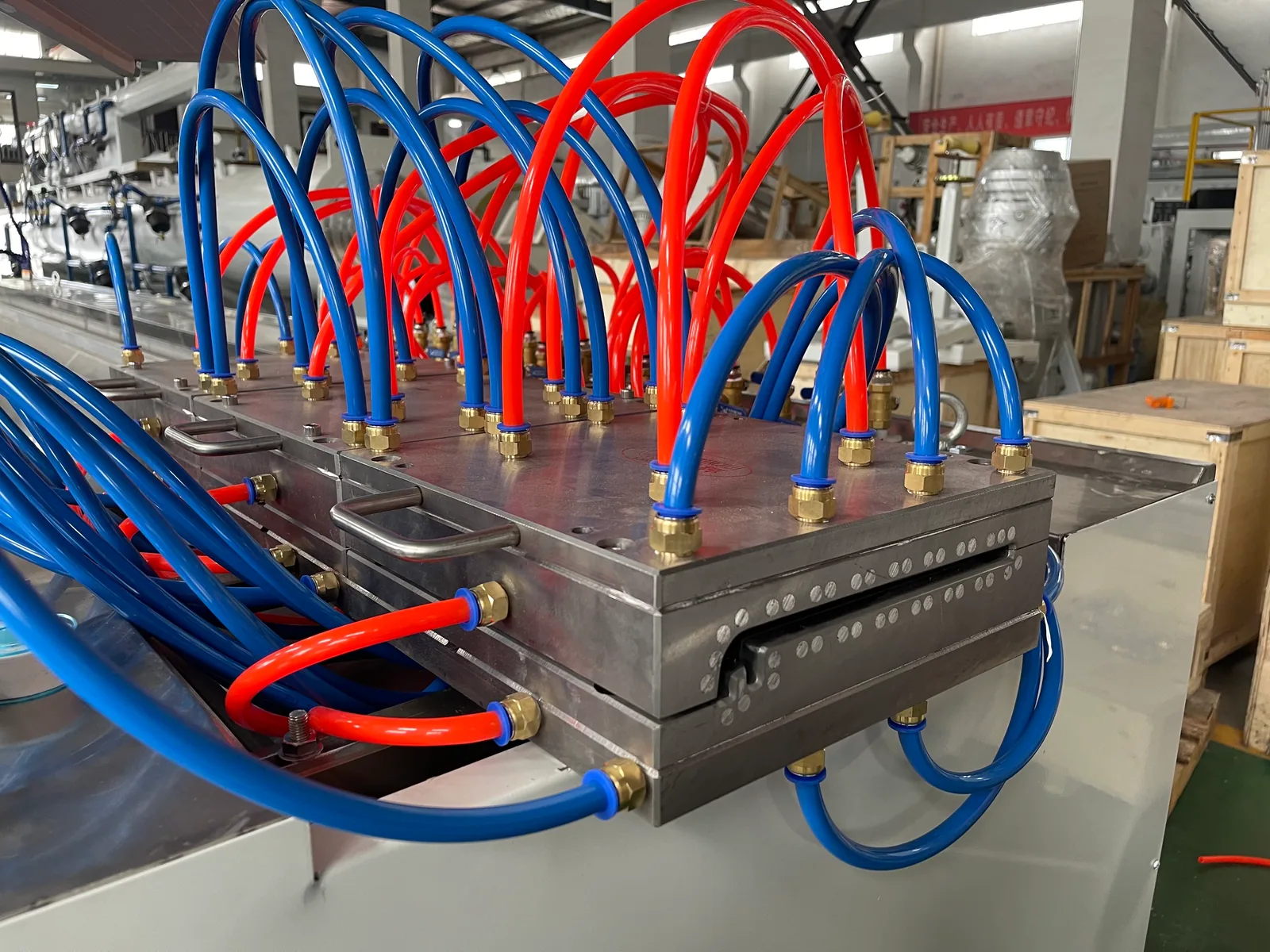 PVC WPC profile calibration mould with cooling connections
