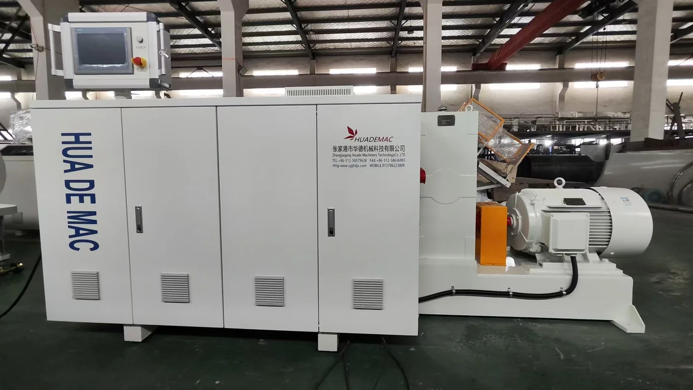 PLC control model of single screw extruder machine