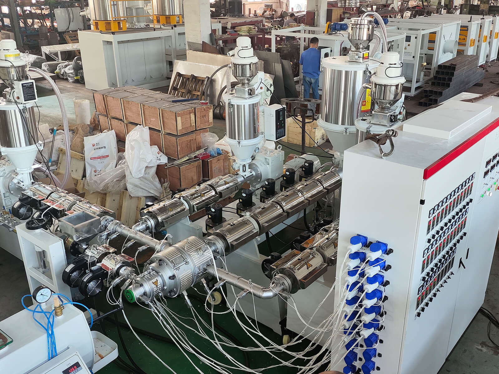 PPR Multi-layer Co-extrusion Production Line gallery 1
