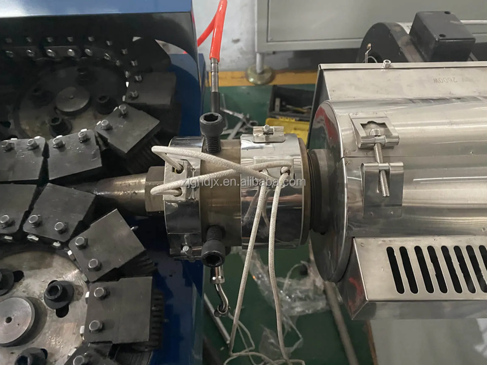 PE Single Wall Corrugated Pipe Production Line gallery 4